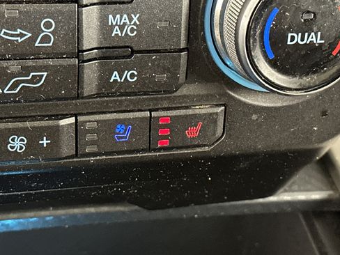 Used 2019 Ford F150 Lariat w/ Equipment Group 502A Luxury image 28