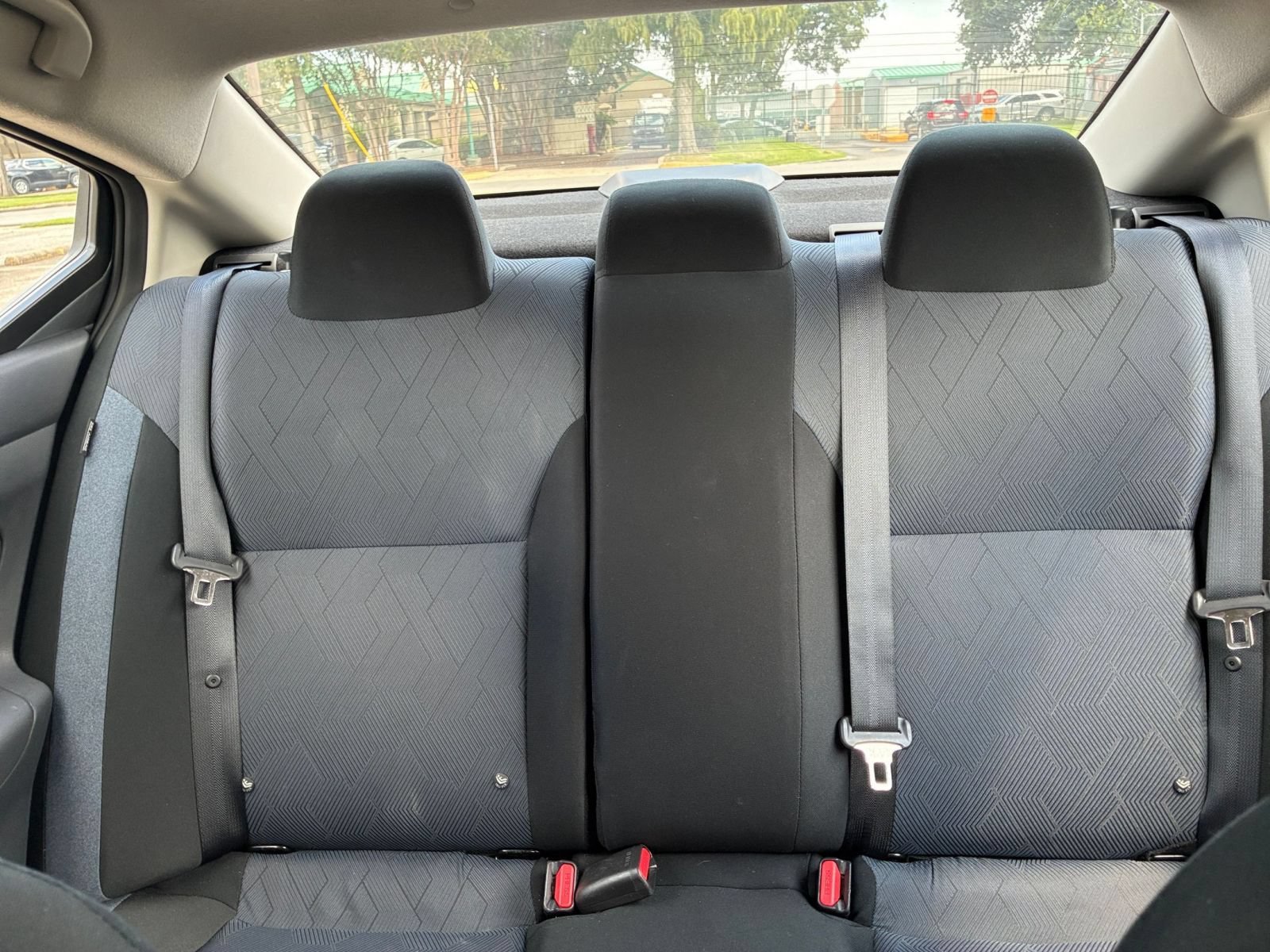 Used 2025 Nissan Versa SV FWD image 35