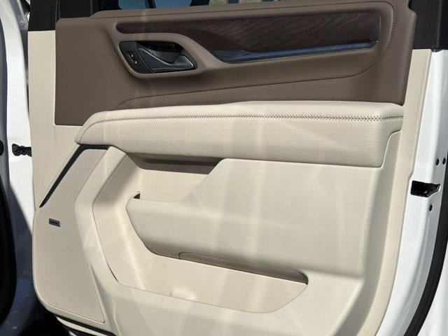 Used 2024 GMC Yukon Denali w/ Denali Reserve Package AWD/4WD image 14