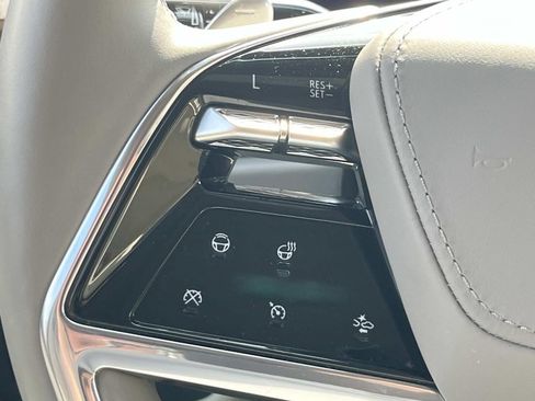 Certified 2025 Cadillac Escalade Sport Platinum image 32