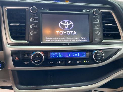Used 2015 Toyota Highlander XLE AWD/4WD image 26