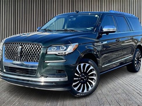 Used 2023 Lincoln Navigator L Black Label image 1