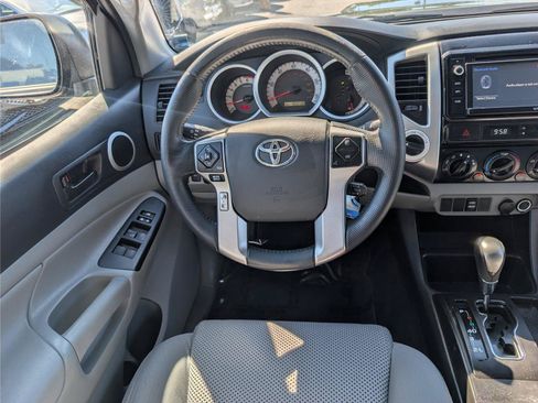 Used 2014 Toyota Tacoma 4x4 Double Cab w/ TRD Sport Package image 17
