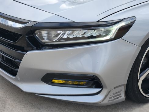 Used 2019 Honda Accord Sport image 6