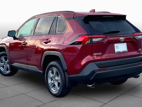 Used 2025 Toyota RAV4 XLE FWD image 12