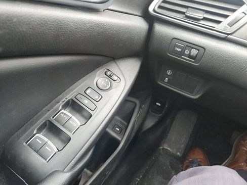 Used 2018 Honda Accord EX image 23