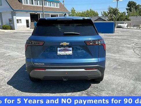 New 2026 Chevrolet Equinox LT w/ Convenience Package II FWD image 4