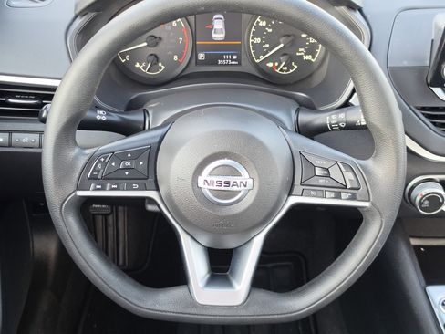 Used 2022 Nissan Altima 2.5 S FWD image 11