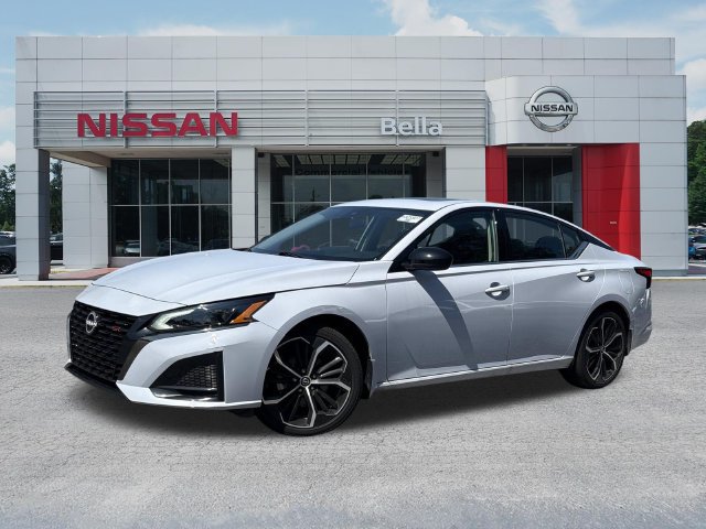 Certified 2025 Nissan Altima 2.5 SR w/ SR Premium Package FWD image 1