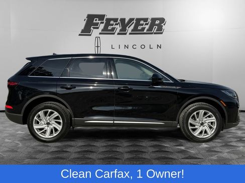 Used 2025 Lincoln Corsair AWD image 6