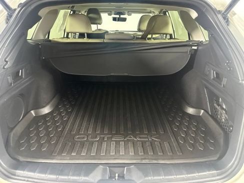 Used 2020 Subaru Outback Limited AWD/4WD image 9