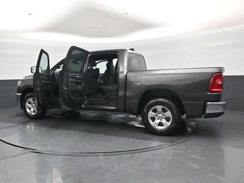New 2026 RAM 1500 4x4 Crew Cab image 46