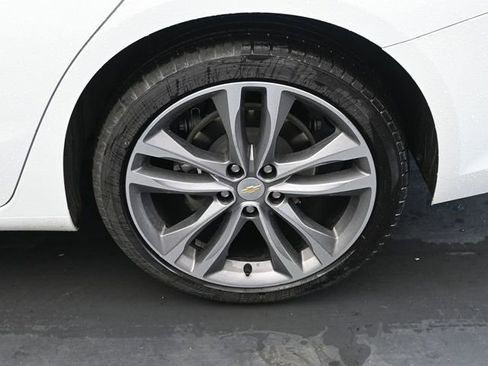 Used 2023 Chevrolet Malibu LT image 15