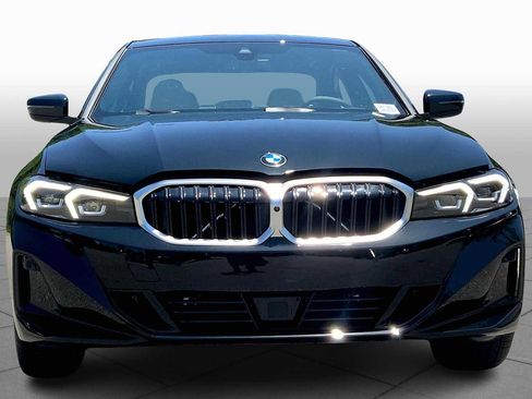 Used 2025 BMW 330i Sedan w/ Convenience Package image 3