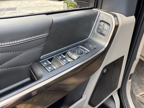 Used 2025 Ford F250 Platinum w/ Platinum Plus Package AWD/4WD image 17