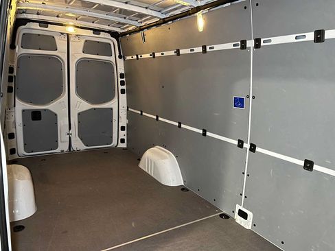 Used 2026 Mercedes-Benz Sprinter 2500 image 14