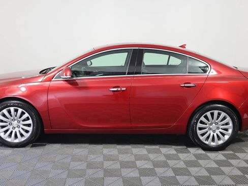 Used 2012 Buick Regal Premium FWD image 8