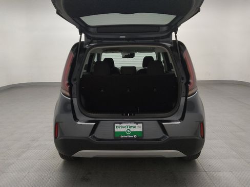 Used 2025 Kia Soul LX image 29