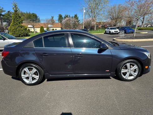 Used 2014 Chevrolet Cruze LT w/ RS Package FWD image 4