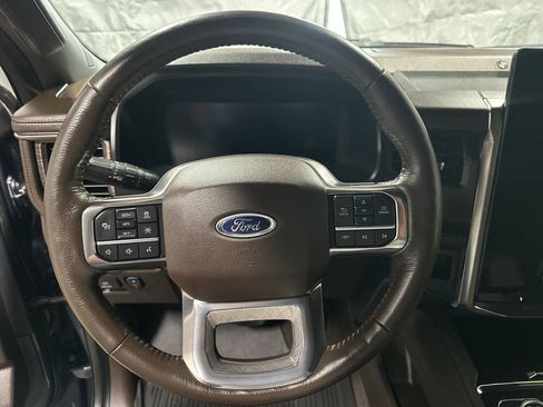 Used 2022 Ford Expedition Max King Ranch AWD/4WD image 18