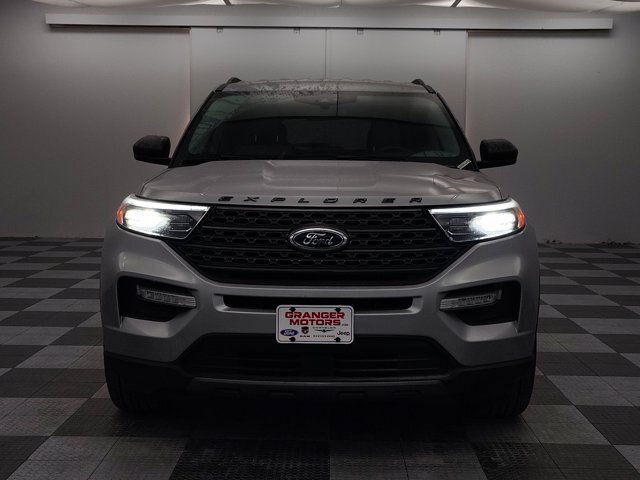 Certified 2021 Ford Explorer XLT w/ Equipment Group 202A AWD/4WD image 5