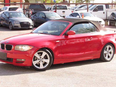 Used 2008 BMW 128i Convertible RWD image 11