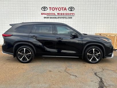 Used 2022 Toyota Highlander XSE