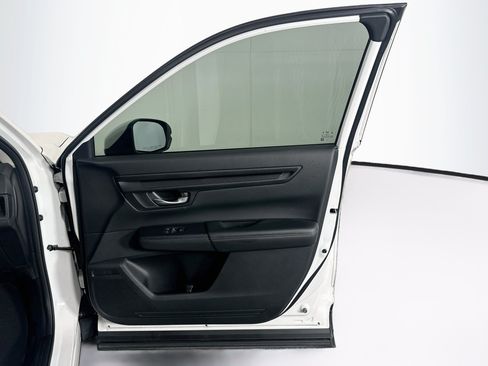 Used 2023 Honda CR-V LX image 30