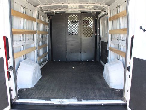 Used 2025 RAM ProMaster 2500 w/ U-Haul Equipment Group FWD image 13