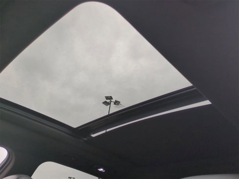 Certified 2023 Cadillac XT6 Premium Luxury image 19