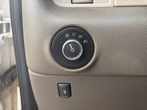 Used 2015 Lincoln Navigator L 4WD image 16