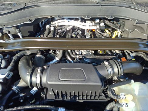 Certified 2022 Ford Explorer ST image 27