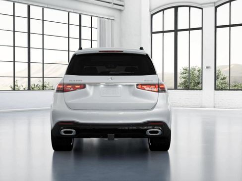 New 2025 Mercedes-Benz GLS 580 4MATIC image 36