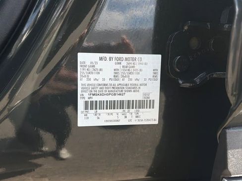 Used 2023 Ford Explorer XLT w/ Equipment Group 202A AWD/4WD image 52