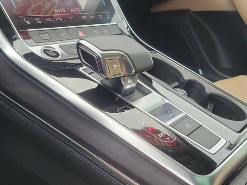 Certified 2023 Audi Q8 Premium Plus w/ Premium Plus Package AWD/4WD image 33