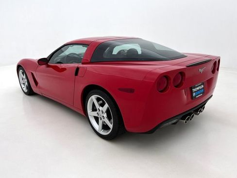 Used 2005 Chevrolet Corvette Coupe w/ Performance Handling Package RWD image 9