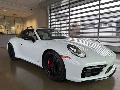 Used 2023 Porsche 911 Targa 4 GTS image 12