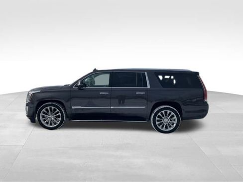 Used 2018 Cadillac Escalade ESV Luxury image 2
