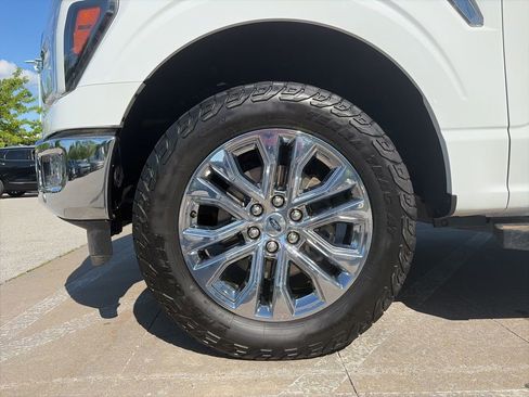 Used 2024 Ford F150 Lariat AWD/4WD image 35