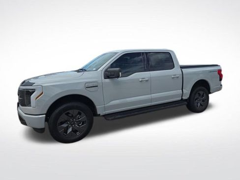 Used 2023 Ford F150 Lightning XLT w/ Equipment Group 312A High AWD/4WD image 6