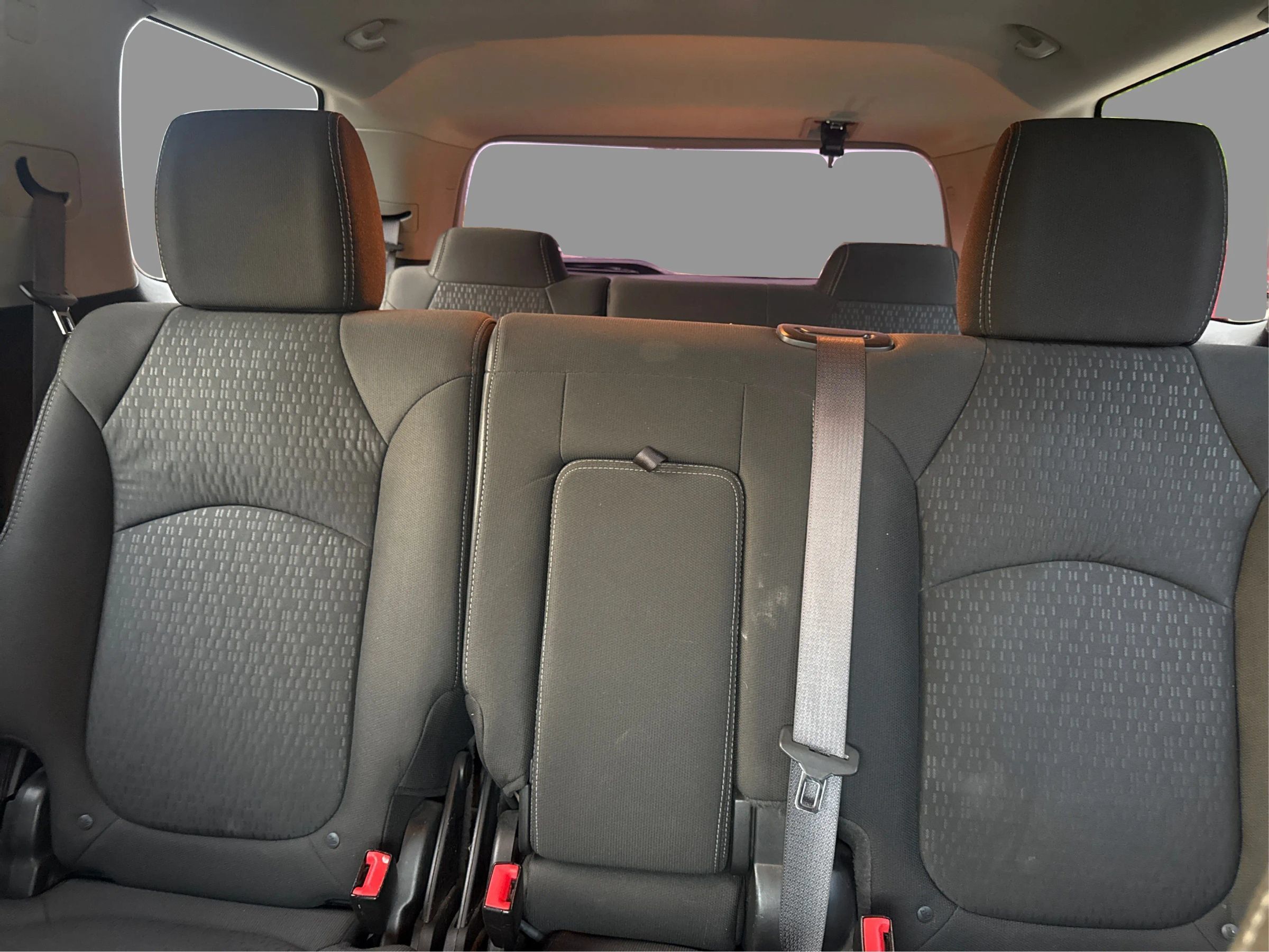 Used 2015 GMC Acadia SLE FWD image 17
