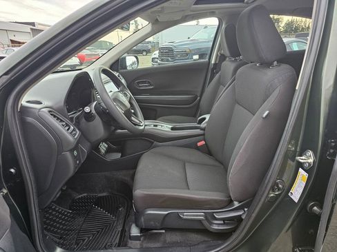 Used 2018 Honda HR-V EX image 18