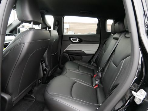 New 2026 Jeep Compass Limited image 8