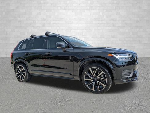 Used 2022 Volvo XC90 T6 Momentum w/ Climate Package AWD/4WD image 1