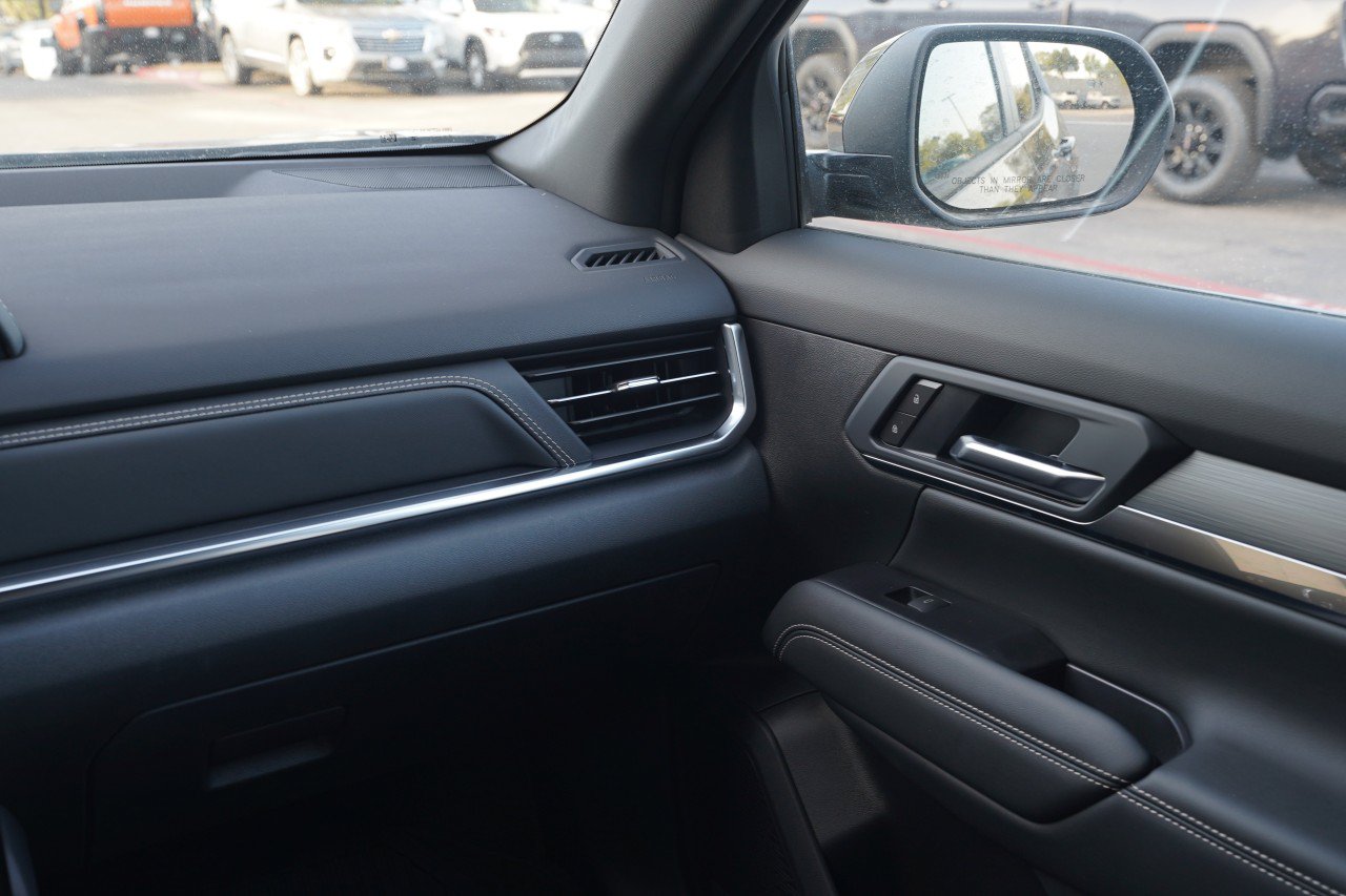New 2027 GMC Terrain Elevation w/ Elevation Premium Package FWD image 8