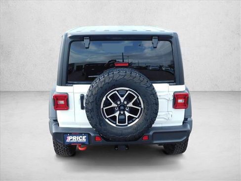 Used 2026 Jeep Wrangler Unlimited Rubicon AWD/4WD image 11