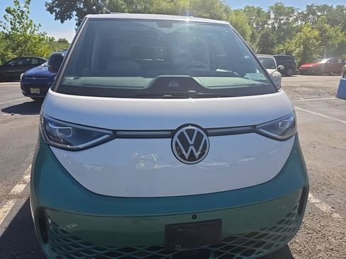 Used 2025 Volkswagen ID. Buzz 1st Edition AWD/4WD image 4