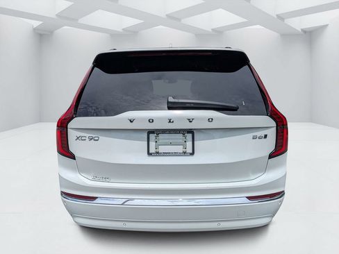 Certified 2026 Volvo XC90 B6 Ultra w/ Protection Package AWD/4WD image 4