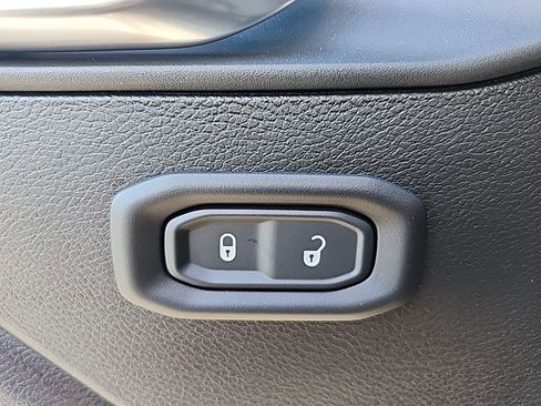 New 2026 Jeep Wrangler Sport S image 19