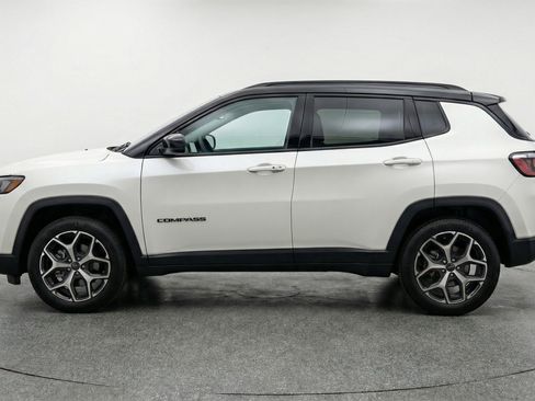 Used 2025 Jeep Compass Limited AWD/4WD image 5
